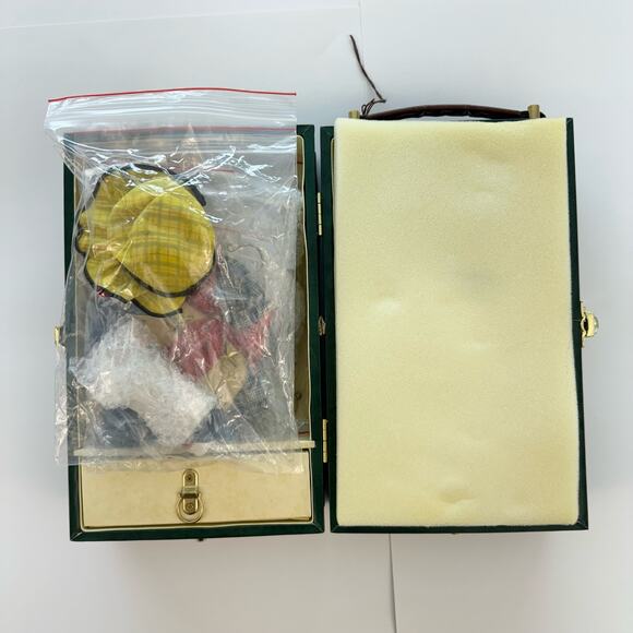 World Gallery Suzie by Margie Costa 11" Porcelain Doll with Trunk New Open Box - Picture 4 of 9